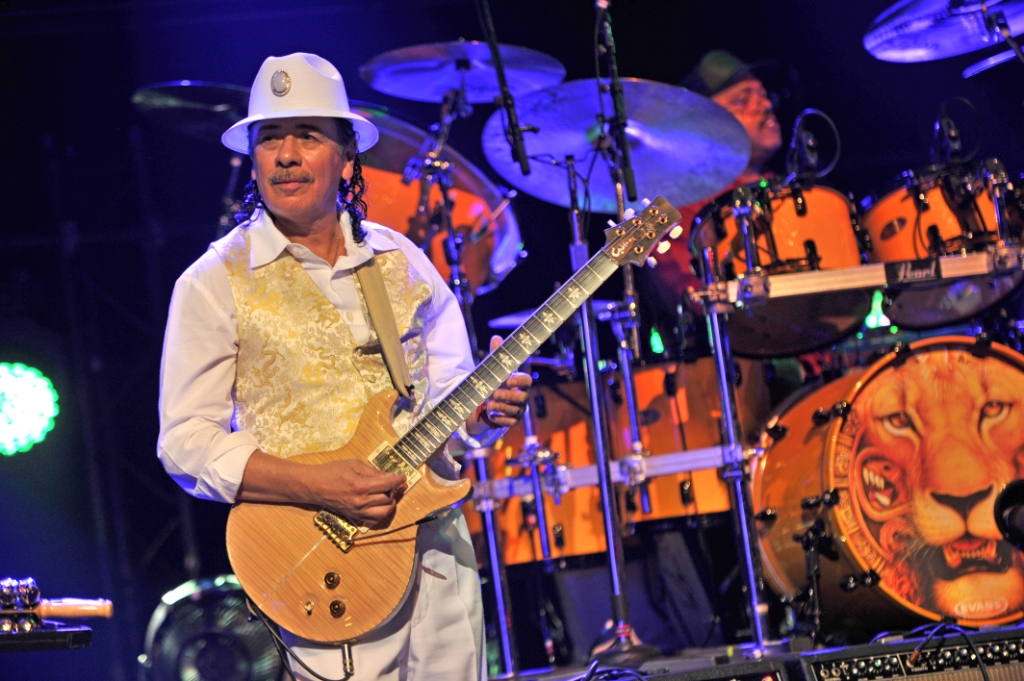 I leggendari assoli di chitarra di Santana, live a Milano Sky Arte Sky