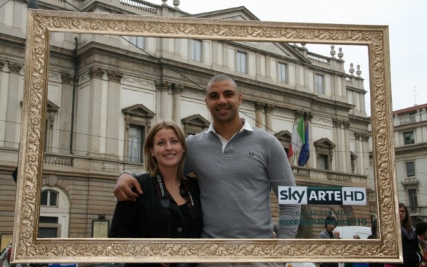 Sky Arte HD in piazza della Scala a Milano
