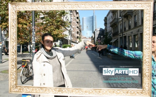 Milano, Via Solferino. Sullo sfondo la Unicredit Tower