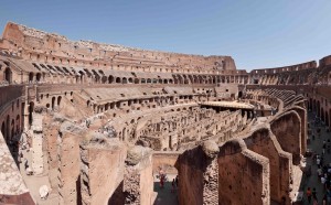 Colosseo Anfiteatro Flavio Roma interno