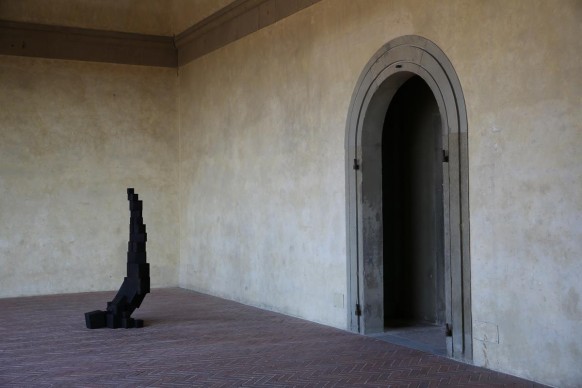 Antony Gormley, HUMAN, Forte di Belvedere, Firenze. Foto: Emiliano Cribari. Courtesy Galleria Continua e White Cube © L'artista