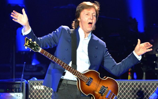 Un'esibizione recentissima di Paul McCartney alla O2 Arena di Londra, proprio nel 2015. Foto: Jim Dyson/Getty Images