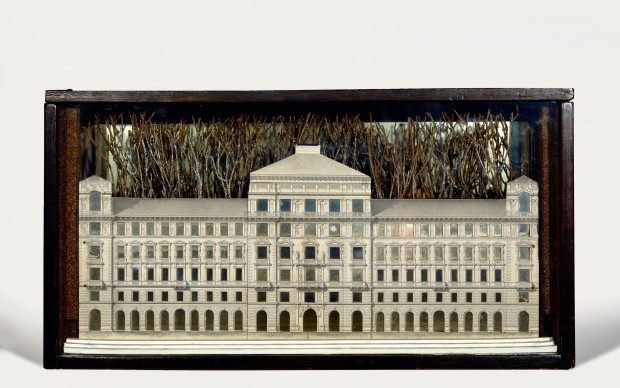 Joseph Cornell, Palace, 1943 Box construction: Glass-paned, stained wood box with photomechanical reproduction, mirror, spray-painted twigs, wood and shaved bark, 26.7 x 50.5 x 13 cm The Menil Collection, Houston Photo The Menil Collection, Houston. Photography: Hickey-Robertson (c) The Joseph and Robert Cornell Memorial Foundation/VAGA, NY/DACS, London 2015