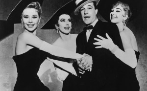Gene Kelly, Kay Kendall, Mitzi Gaynor e Taina Elg in una scena del film 'Les Girls' (Photo by Hulton Archive/Getty Images)