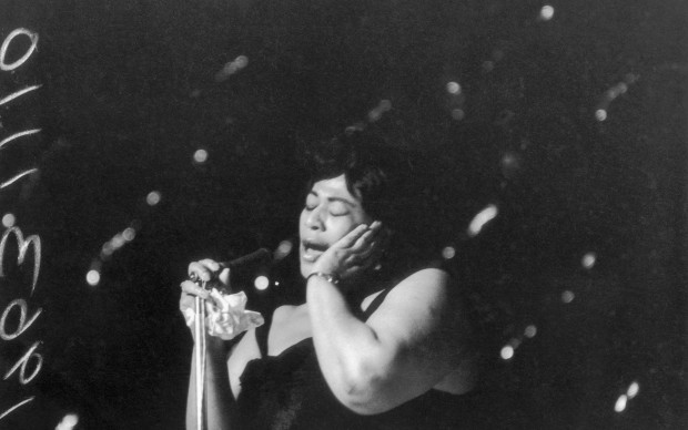 Ella Fitzgerald in concerto all'Hammersmith Odeon (Photo by R Dumont/Getty Images)