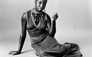 Un ritratto in studio di Nina Simone nel 1958 (Photo by Getty Images)