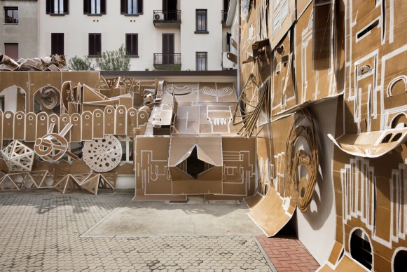 Daniel González, Pop-Up Building Milan Marsèlleria, Milano 2015 installation view Ph. Carola Merello