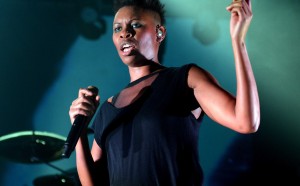 Skin live con gli Skunk Anansie alla C-Halle di Berlino, nel novembre del 2012 (Photo by BRITTA PEDERSEN/AFP/Getty Images)
