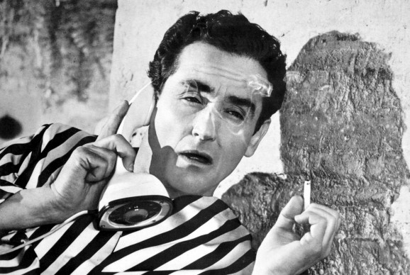 Vittorio Gassman ne L'alibi (1969), di cui era anche regista insieme a Adolfo Celi e Luciano Lucignani