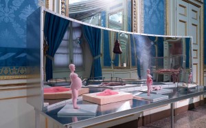 Veduta della mostra La Grande Madre, a cura di Massimiliano Gioni, promossa da Comune di Milano | Cultura, ideata e prodotta dalla Fondazione Nicola Trussardi insieme a Palazzo Reale. Palazzo Reale, Milano, 26 agosto - 15 novembre 2015. Photo: Marco De Scalzi. Courtesy Fondazione Nicola Trussardi, Milano