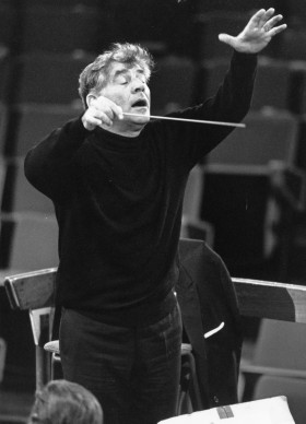 Leonard Bernstein in concerto nel dicembre del 1966 (Photo by Erich Auerbach/Getty Images)