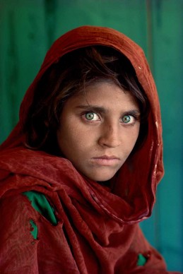 Steve McCurry, Peshawar, Pakistan, 1984