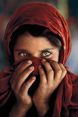 Steve McCurry, Peshawar, Pakistan, 1984