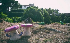 Alessandro-Calizza-Ogm-installazione-per-Casale-dei-Cedrati-Roma