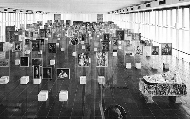 allestimento-di-Lina-Bo-Bardi-Museu-de-Arte-de-São-Paulo-1968