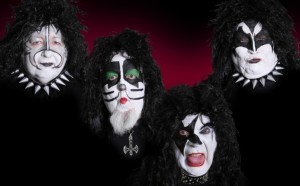 calendario-pensionati-villaggio-inglese-travestiti-da-star-musica