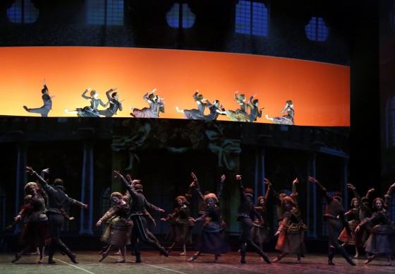 Il corpo di ballo del Teatro alla Scala interpreta Cinderella. Photo: Brescia e Amisano, Teatro alla Scala