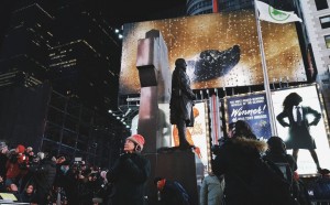 laurie anderson concert for dogs times square new york