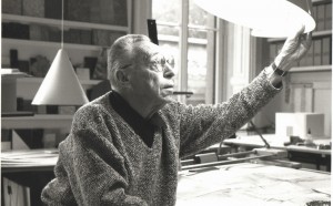 Achille Castiglioni e la lampada Diabolo (photo by H. Findletar)