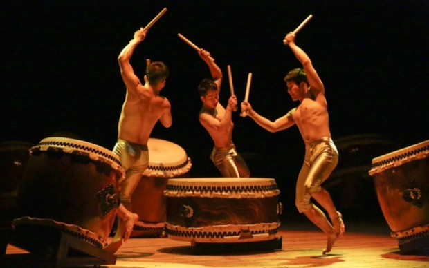 Kodo tamburi giapponesi isola di Sado Teatro dell'Arte Milano ®Takashi Okamoto