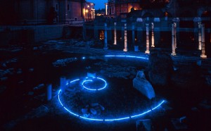 Mario-Merz-Un-segno-nel-Foro-di-Cesare-2003-photo-Claudio-Abate