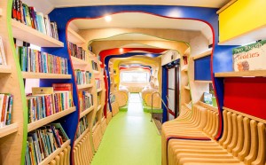 russ the buss sydney festival lava biblioteca su ruote per bambini