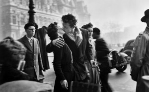 robert doisneau bacio