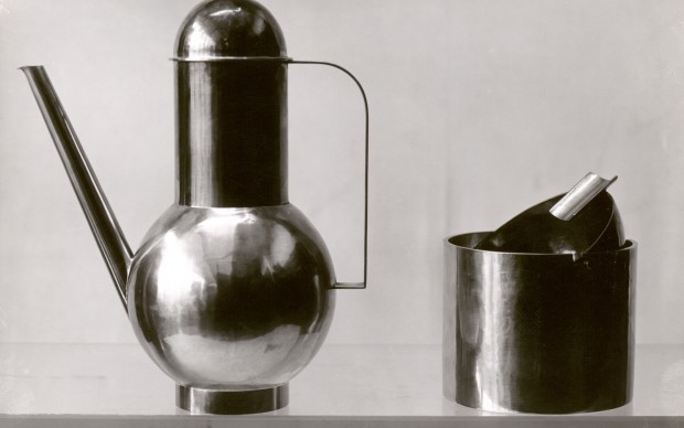 Lucia Moholy_Bauhaus metal workshop_objects designed by Marianne Brandt 1924 © Bauhaus-Archiv Berlin_1
