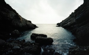 Andrea Botto, Cala dell’Oro, Area Marina Protetta di Portofino (GE) Liguria – 13.08.07, ore 17.27 Cala dell’Oro è un’area a riserva integrale, dove è interdetto l’accesso sia dal mare che da terra, tranne che per scopi scientifici. Nei prossimi mesi sarà attivata una sperimentazione con accessi regolamentati per le immersioni subacquee, 2007, Collezione MAXXI