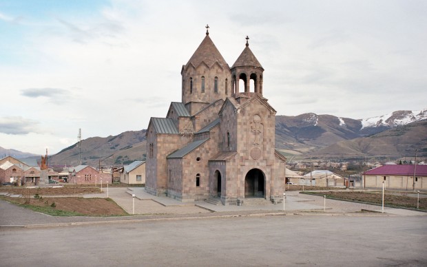 Claudio Gobbi Resurrection Church_Spitak_Armenia_XX Century serie Arménie Ville