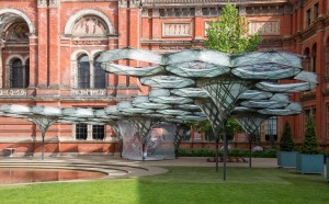 Elytra Filamen Pavilion installazione Victoria and Albert Museum Londra