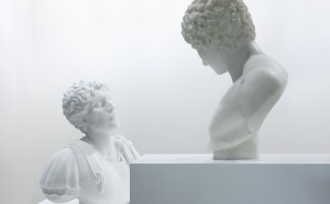 Francesco Vezzoli, Self-Portrait sa Emperor Hadrian loving Antinous, 2012