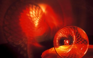 Peter Fischli David Weiss Son et lumière (Le Rayon vert), 1990 Flashlight, turntable, plastic cup, adhesive tape, 15 x 38 x 20,5 cm Studio Fischli/Weiss © Peter Fischli David Weiss Photo: Fischli/Weiss Archiv, Zürich