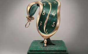salvador-dali-scultura dance of time II mostra beverly hills california