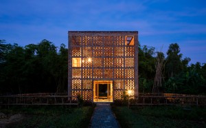 Tropical Space Co., Terra Cotta Studio, Vietnam, photo by Hiroyuki Oki