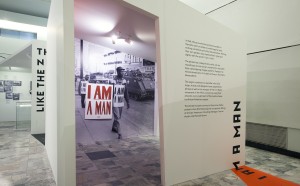 The-Poster-Remediated-installation-view-at-Poster-Museum-Varsavia-2016-photo-Piotr-Syndoman-1-4