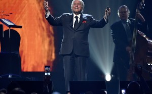 KMA Power of Love® gala honoree, Tony Bennett, performed numerous hits including “Watch What Happens” and “How Do You Keep The Music Playing.” (Denise Truscello/Getty Images for Keep Memory Alive)