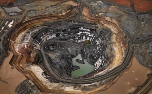 Edward Burtynsky, Silver Lake Operations #1, Lake Lefroy, Western Australia, 2007