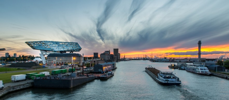 Zaha Hadid, Port Haus, Anversa. Copyright Havenbedrijf Antwerpen – Peter Knoop