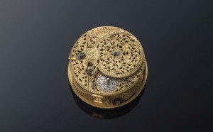 Orologio da tasca cassa: manifattura italiana meccanismo: Francesco Papillon (notizie primo quarto XVIII secolo) 1700-1724 bronzo dorato; diam. cm 6 Firenze, Gallerie degli Uffizi, Tesoro dei Granduchi