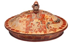 Recipiente con coperchio con scena mitica Becán, Campeche Periodo Classico Iniziale (250 - 600 d.C.) Ceramica INAH. Museo Arqueológico de Campeche, Fuerte de San Miguel. San Francisco de Campeche, Campeche 10 - 568677 mostra maya verona