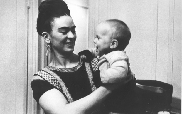 Frida with Her Godson, New York City, 1938 © Lucienne Bloch