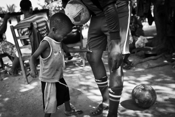 © Tara Todras, Whitehill Ebola Survivors Football Club, World Press Photo 2016