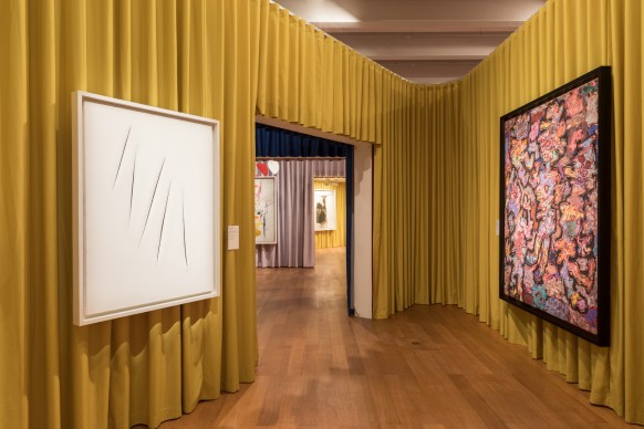Exhibition view della mostra 'Guggenheim. Full Abstraction' presso ING Art Center , 2016, Bruxelles © Vincent Everarts