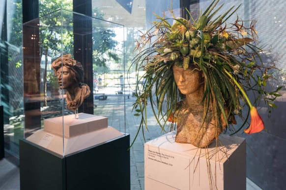 2016 Floral display by Twigs and Stems. Artwork: Nicolas Africano, 'Untitled,' 2006. Photograph by Drew Altizer. Image courtesy of the Fine Arts Museums of San Francisco