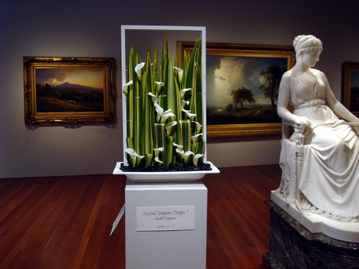 2008 Floral display by Michael Daigian Designs. Artwork: Franklin Simmons, 'Penelope,' 1896. Image courtesy of the Fine Arts Museums of San Francisco