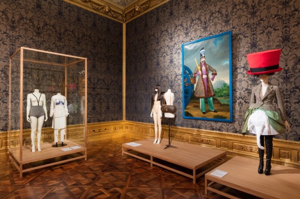 Exhibition view The Vulgar: Fashion Redefined. Photo: © Belvedere, Vienna 2017