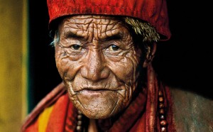 © Steve McCurry, Monk at Jokhang Temple. Lhasa, Tibet, 2000