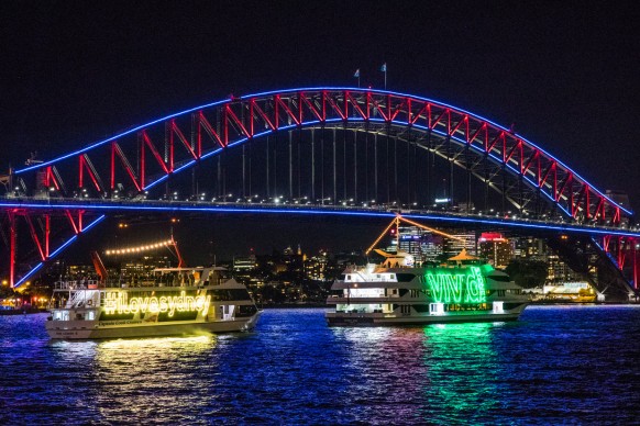 Vivid Sydney 2017: Harbour Lights, Circular Quay. Photo by Dallas Kilponen.