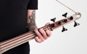 UpLight Bass – Strumento musicale elettrico a corde di Stefano Ivan Scarascia